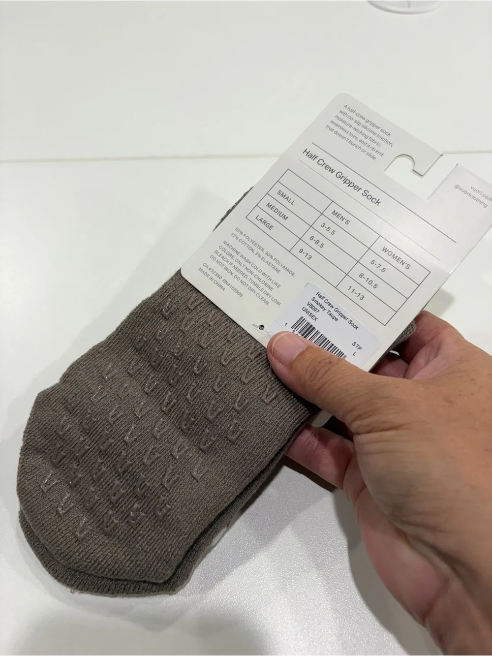 Vuori Women's Large Half Crew Gripper Sock Taupe Pilates Yoga Grip NWT Men's